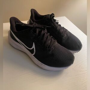 Nike Women’s Pegasus Road Runners